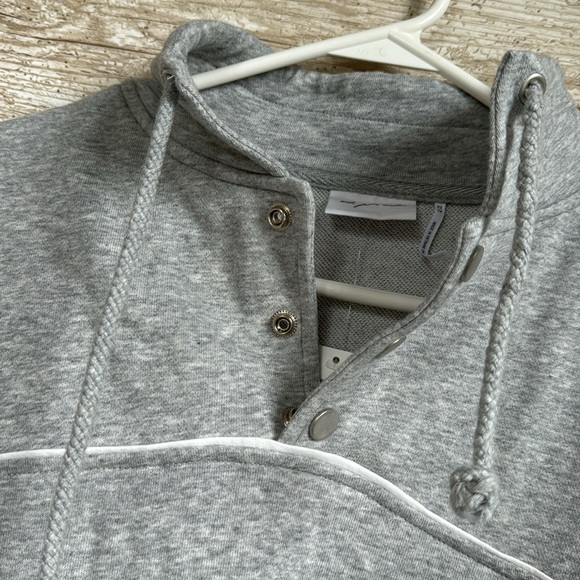 Urban Outfitters Out From Under Belmar Henley Popover Grey Sweatshirt Size XS - Picture 2 of 9